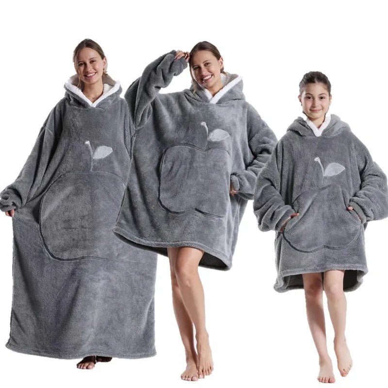 Kuschel-Kokon – Langer Hoodie mit Ärmeln