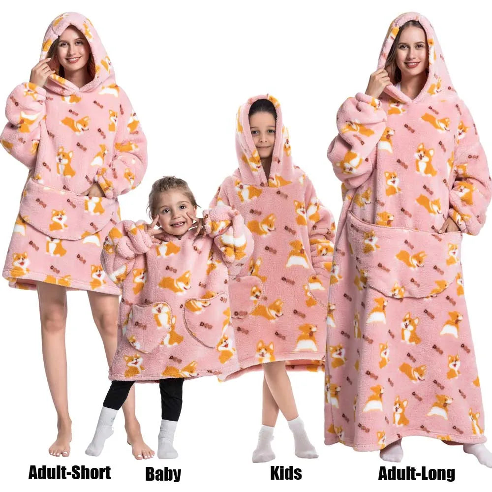 Familien-Flausch – XXL-Hoodie-Decke mit Ärmeln