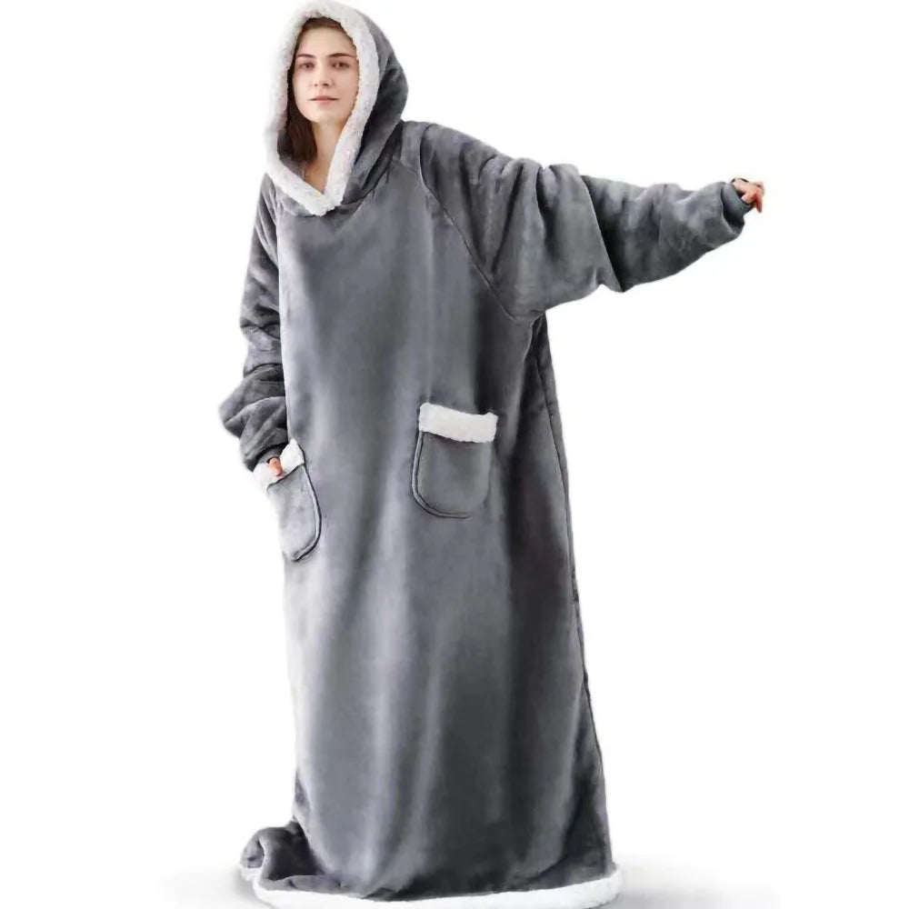 Frostküsschen – Flauschige Hoodie-Decke mit XL-Tasche