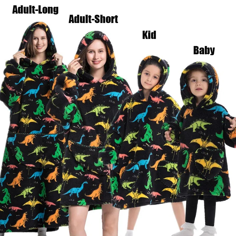 Familien-Flausch – XXL-Hoodie-Decke mit Ärmeln
