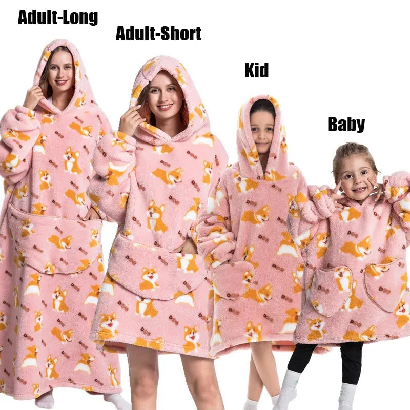 Familien-Flausch – XXL-Hoodie-Decke mit Ärmeln