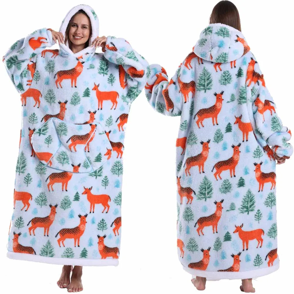 Spooky Snuggle – Hoodie-Decke mit Ärmeln