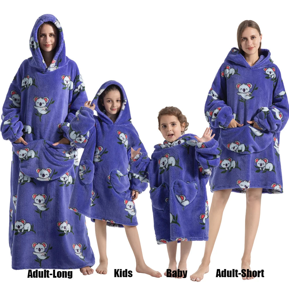 Familien-Flausch – XXL-Hoodie-Decke mit Ärmeln