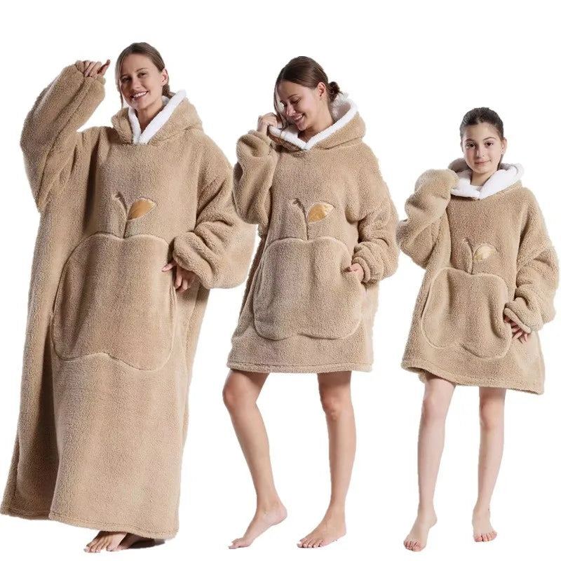 Kuschel-Kokon – Langer Hoodie mit Ärmeln