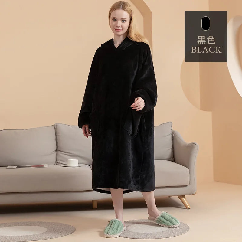 Sofa-Schnecke – Oversize-Kapuzenpulli-Decke