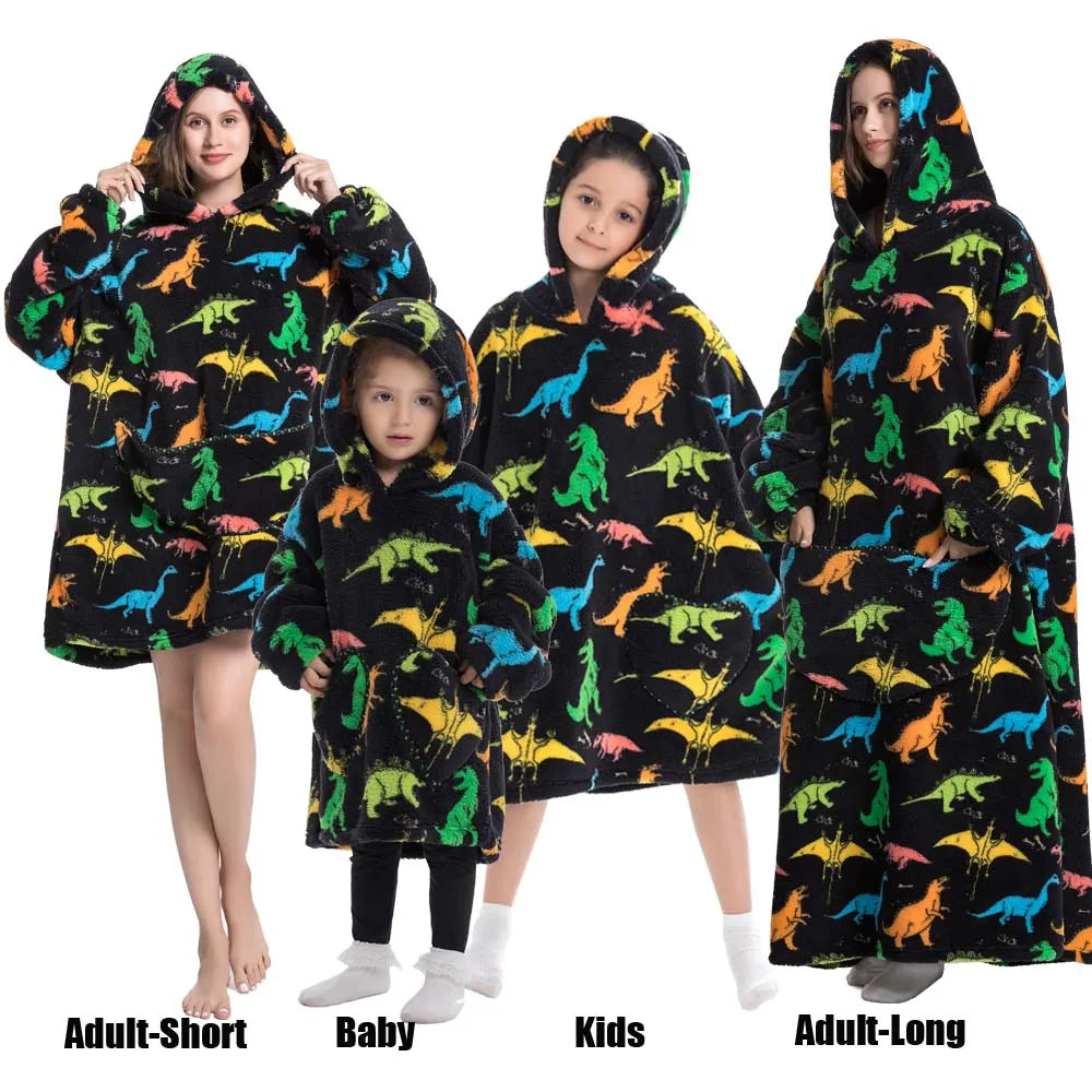 Familien-Flausch – XXL-Hoodie-Decke mit Ärmeln